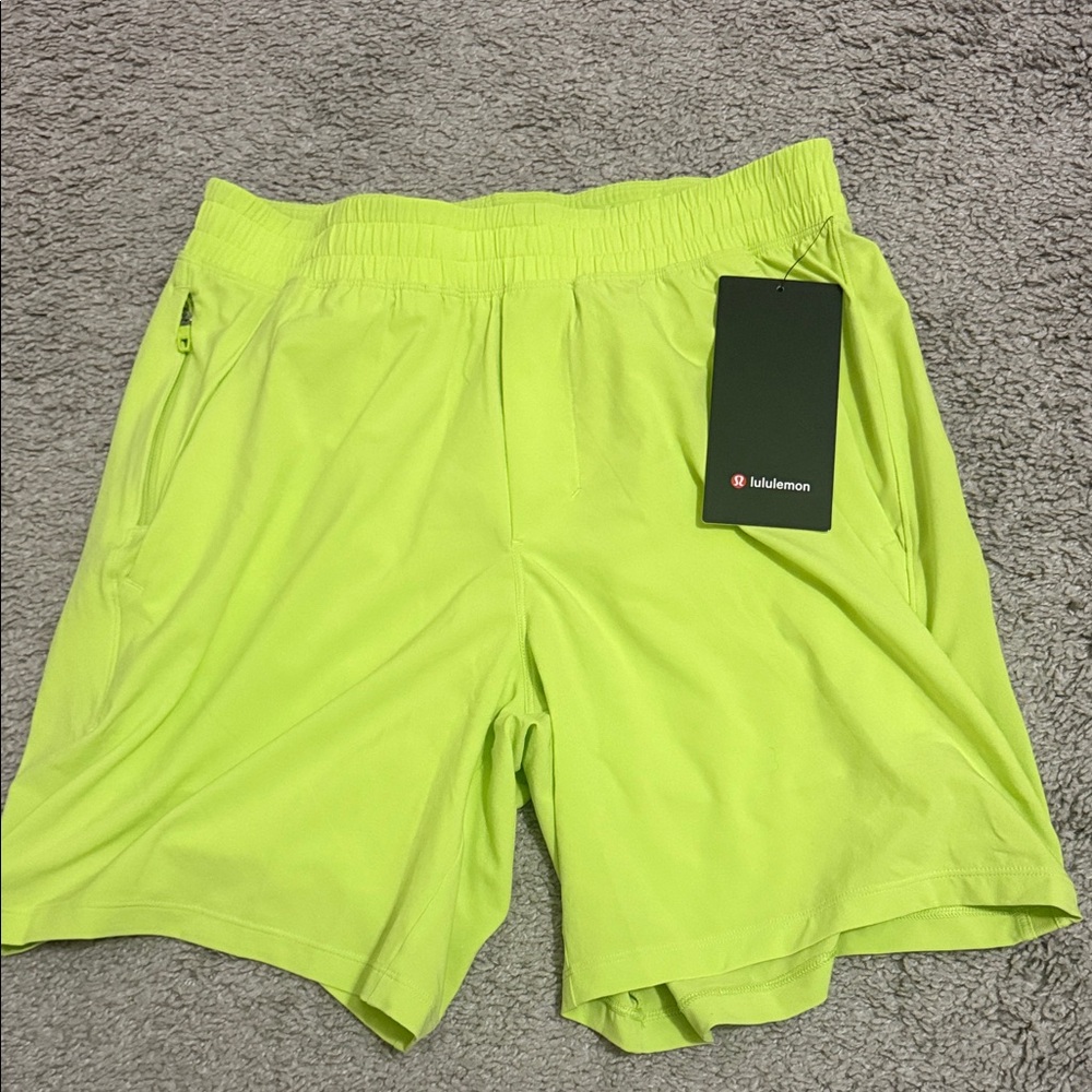 NWT Lululemon Pace Breaker 7” Shorts Womens Neon Green Sour Small